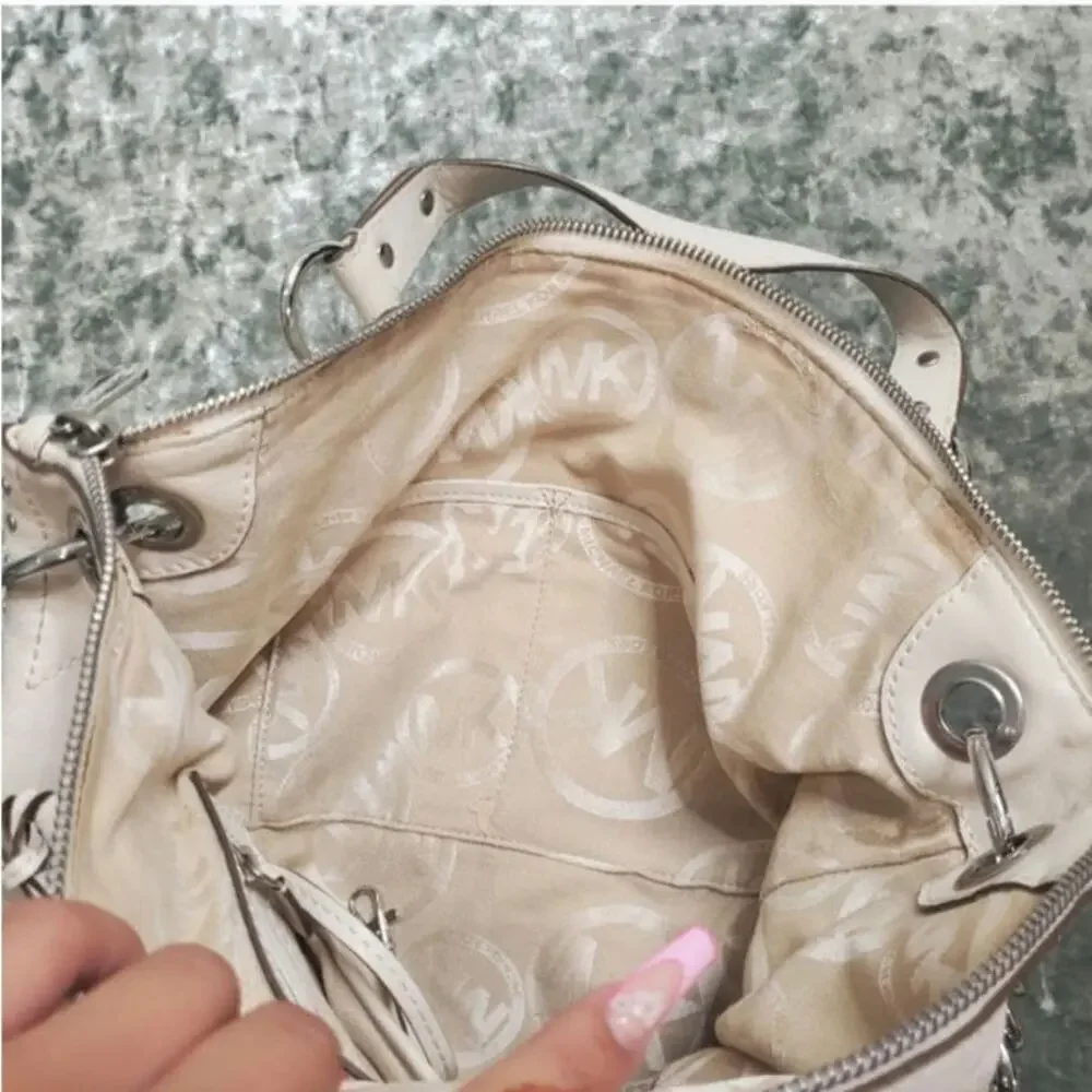 Michael Kors Uptown Astor Stud‎ Shoulder Bag Cream